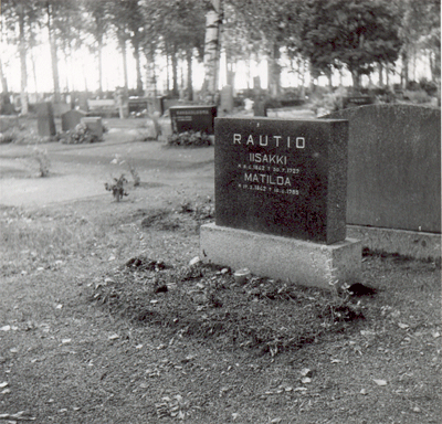 The grave of Iisakki and Matilda Rautio